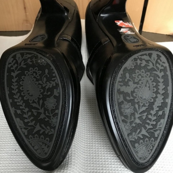 SOFFT Black Mary Jane Leather Heels Patent Straps Heels and 1/2" platform, 8 M - Picture 5 of 8